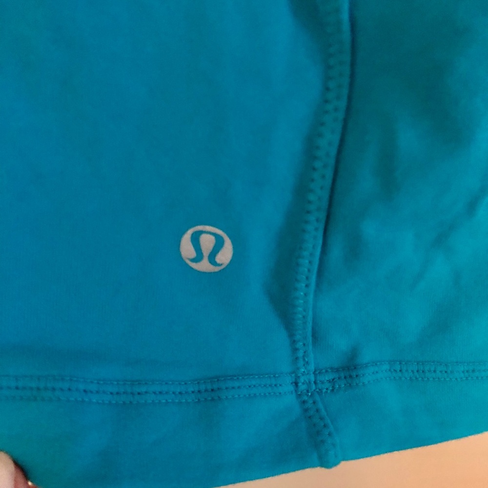 Lululemon Teal Halter Top. Size 6 - Picture 4 of 6